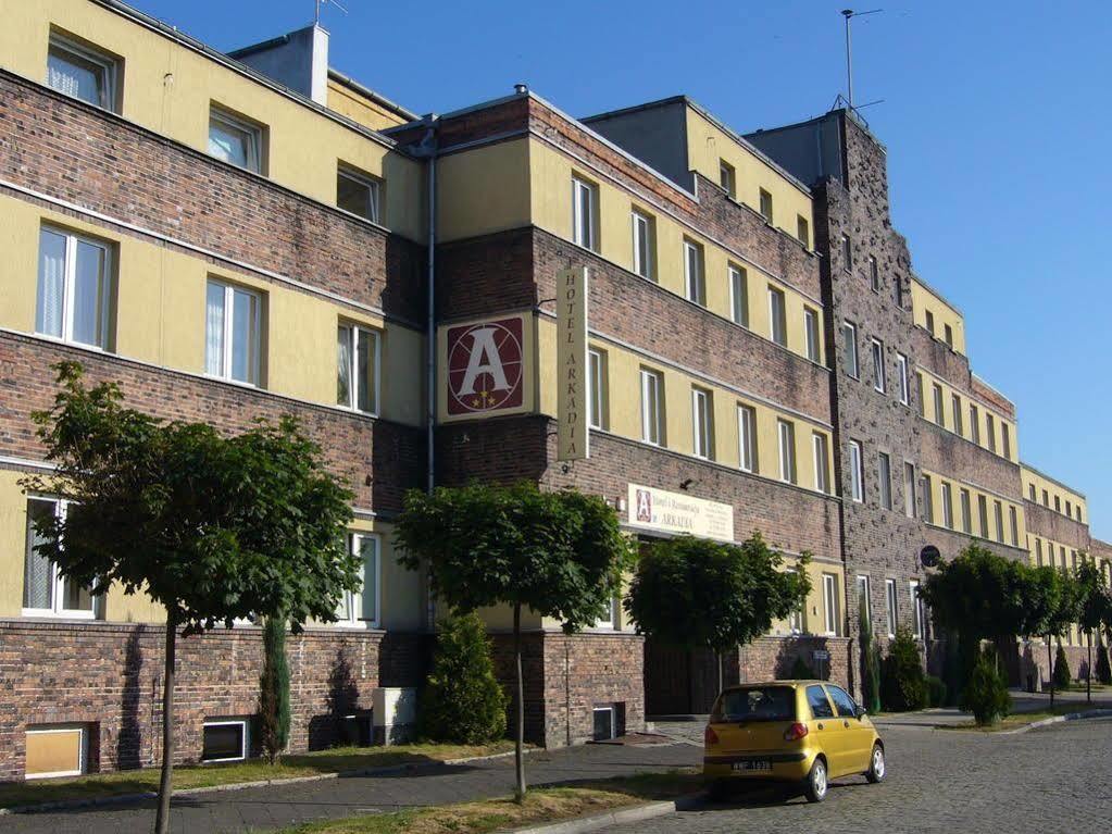Hotel Arkadia Legnica Exterior photo
